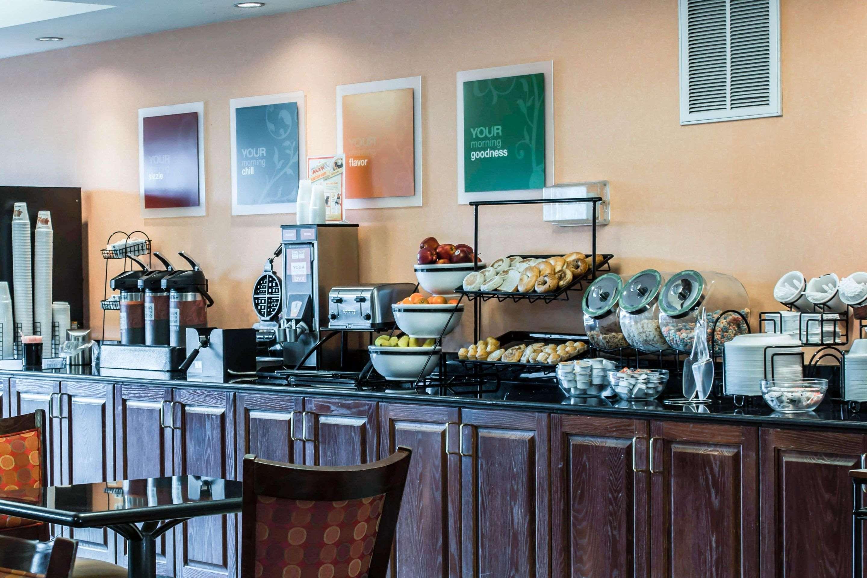 Comfort Inn Smithfield Near I-95 Zewnętrze zdjęcie